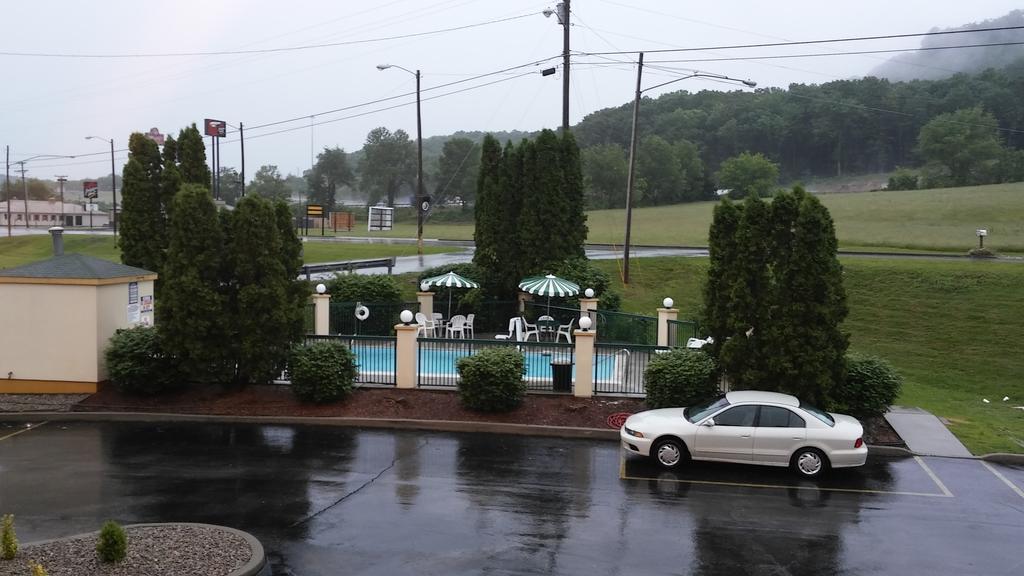 Baymont By Wyndham Cave City Extérieur photo