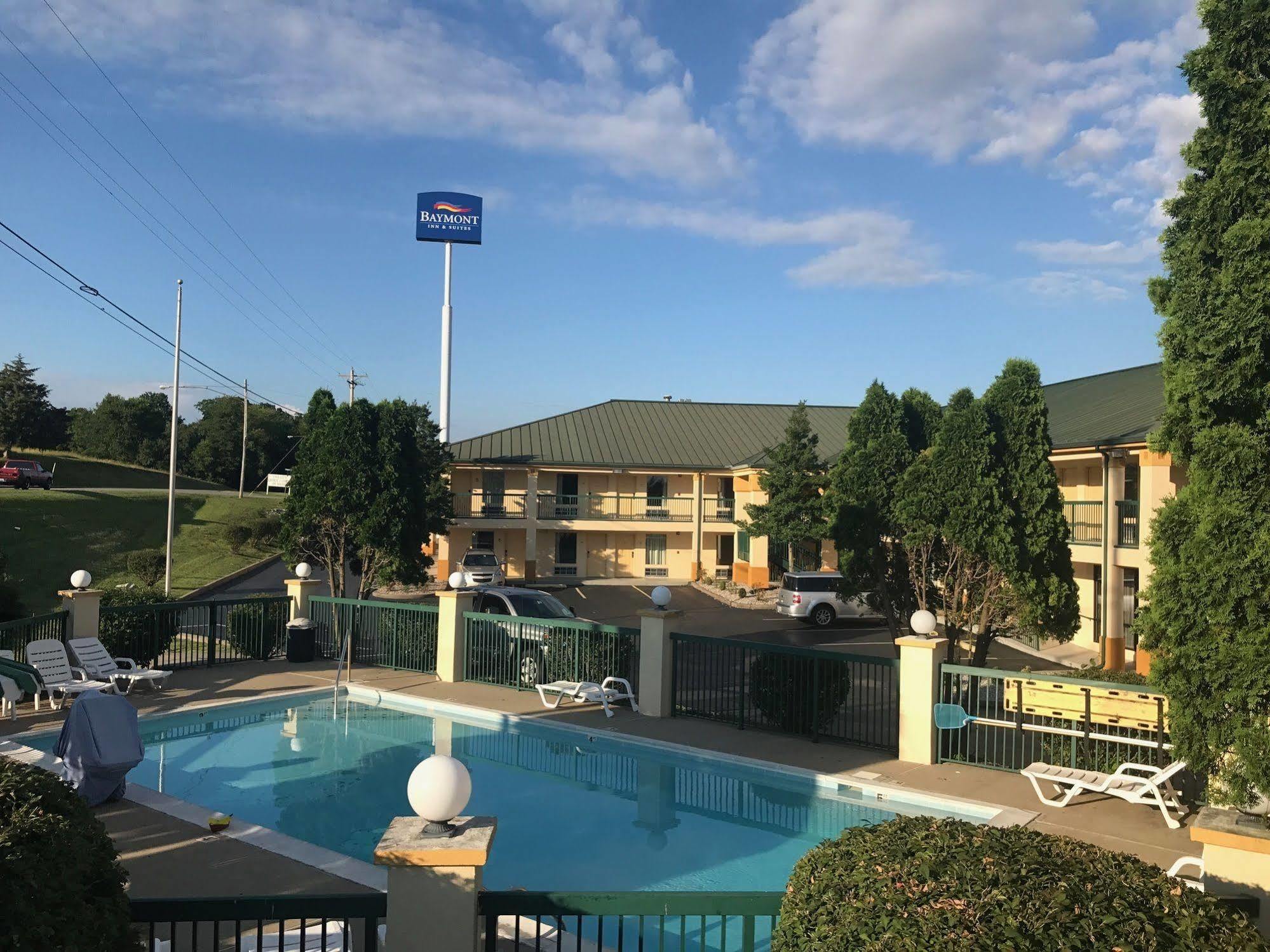Baymont By Wyndham Cave City Extérieur photo