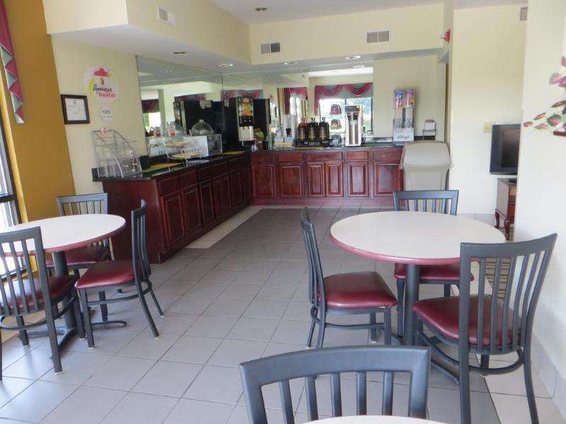 Baymont By Wyndham Cave City Extérieur photo