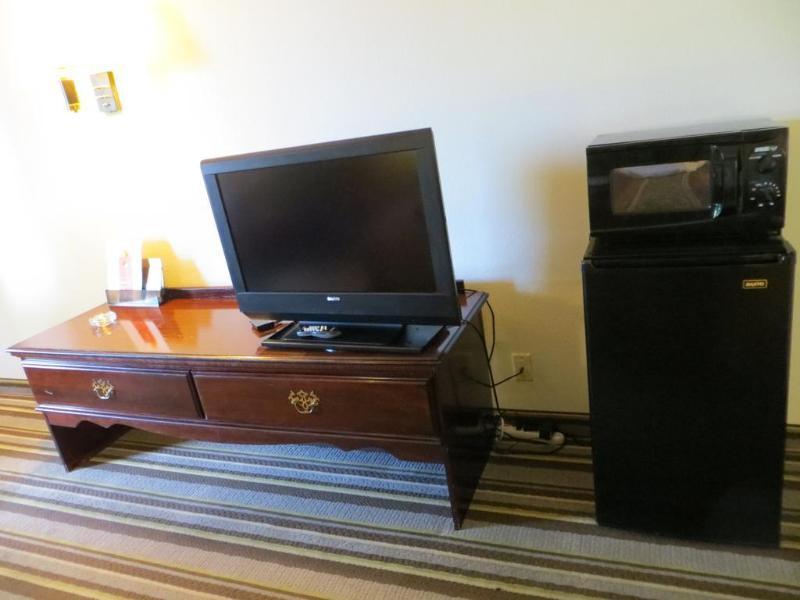 Baymont By Wyndham Cave City Extérieur photo