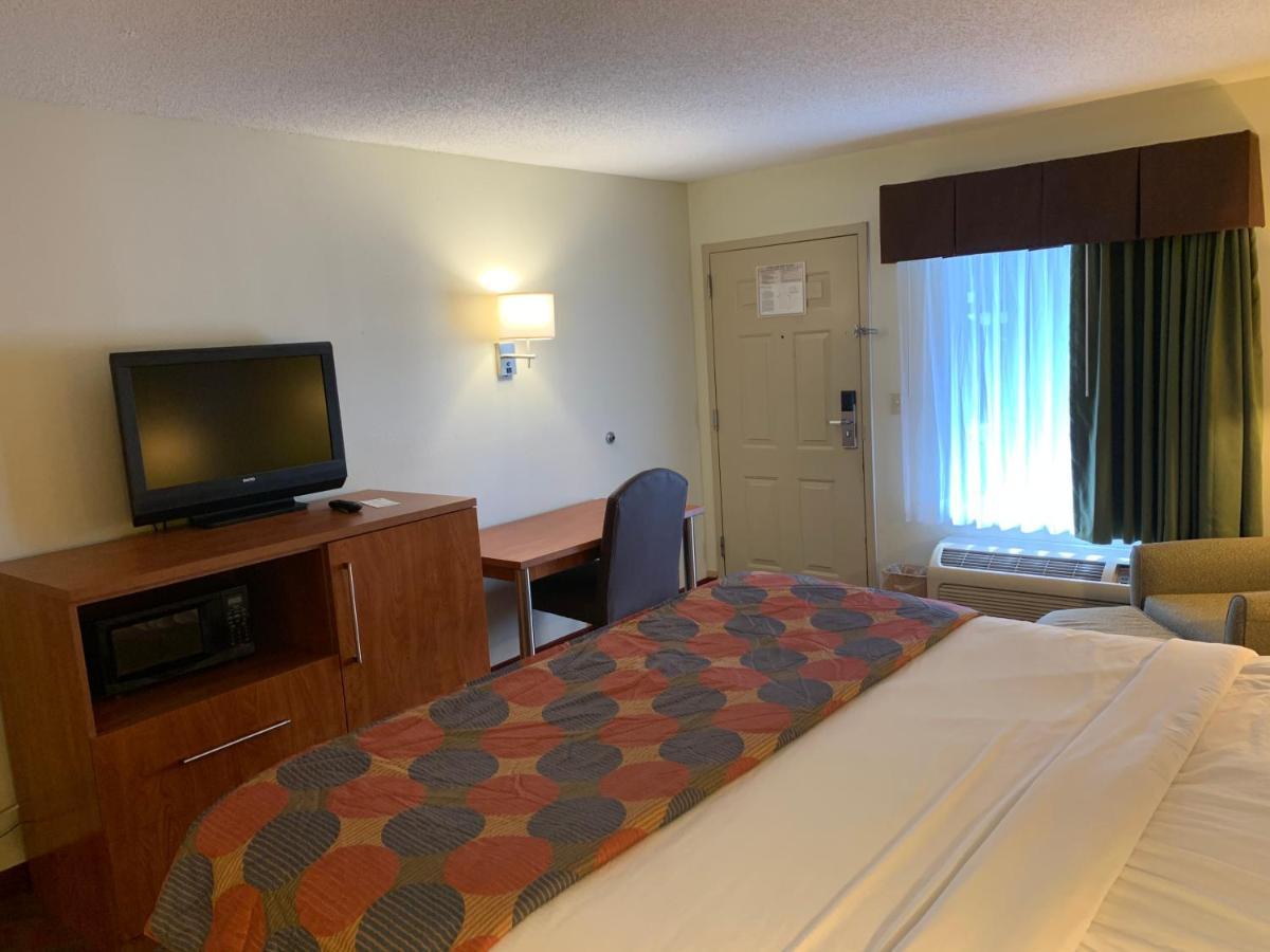 Baymont By Wyndham Cave City Extérieur photo