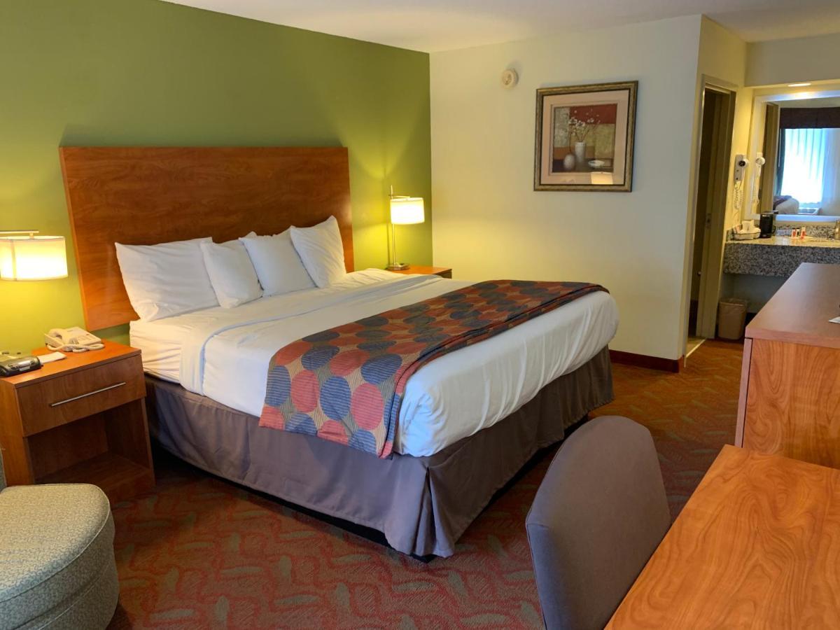 Baymont By Wyndham Cave City Extérieur photo